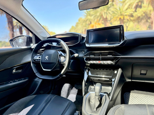 Peugeot 208 1.6 Feline Tiptronic
