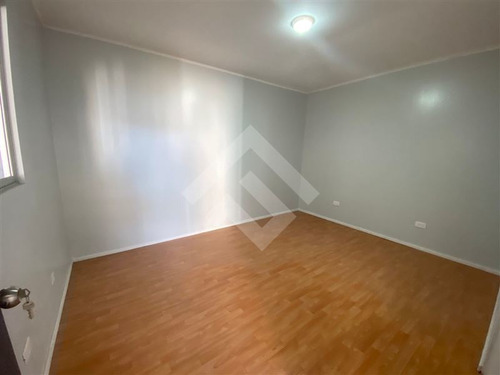 Imagen 3 de 6 de Oficina En Venta En Santiago