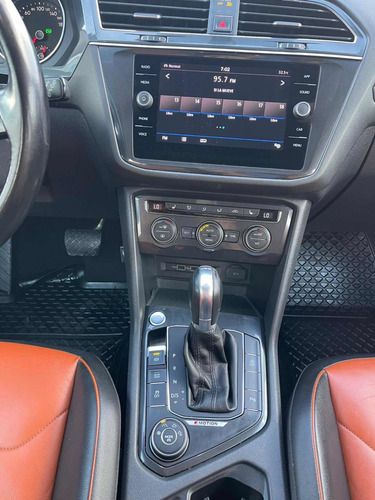 Imagen 11 de 15 de Volkswagen Tiguan 2018 2.0 Highline At