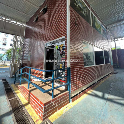 Te Ofrecemos En Venta Local Y Fondo De Comercio Ubicado En Caribe - Estado La Guaira Ref 005 - 525