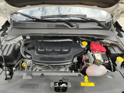 Imagem 12 de 12 de Jeep Compass 2018 2.0 Limited Flex Aut. 5p