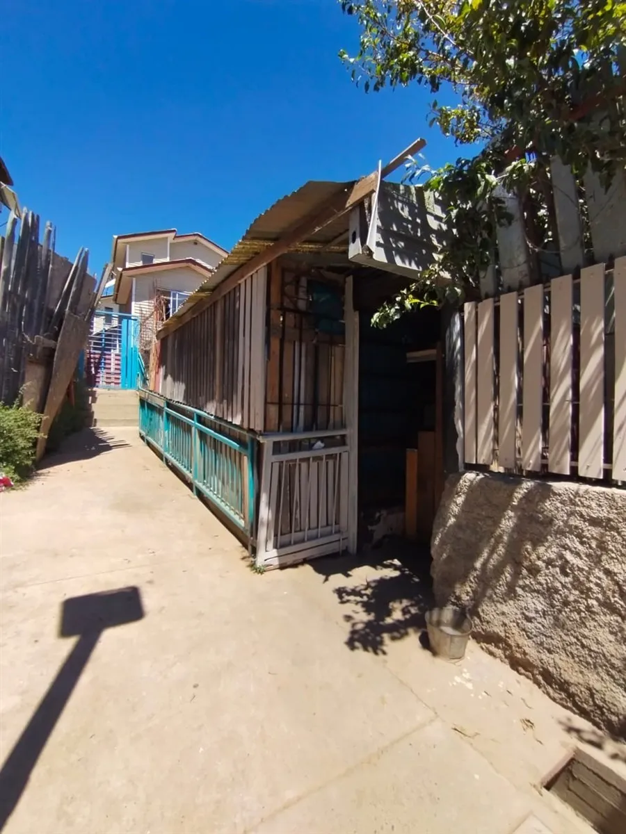 Imagen 4 de 20 de Casa En Venta De 3 Dorm. En Valparaíso