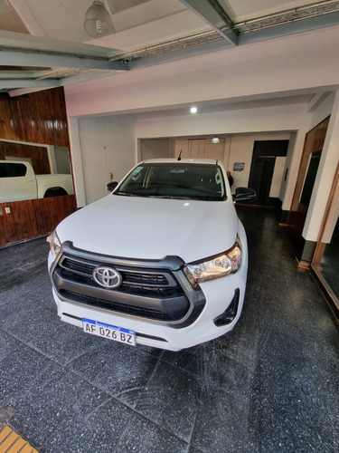 Imagen 13 de 24 de Toyota Hilux Sr 6mt Tdi 2021 Patentada Pocos Kms
