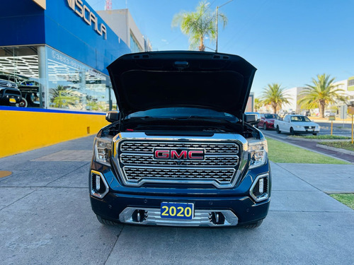 GMC Sierra 6.2 Denali Dvd At