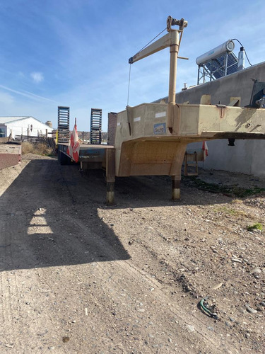 Carreton Salto Tres Ejes De 3 Metros 2008 Rentaltrucks Vial
