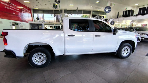 Chevrolet Silverado PAQ E. WT DOBLE CABINA 4X2 MOTOR V6 4.3L