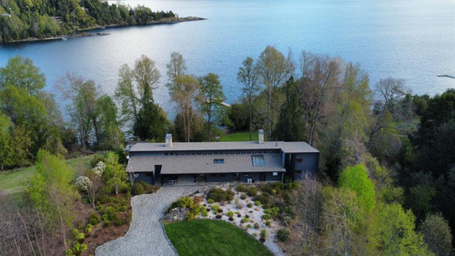 Casa En Venta De 7 Dorm. En Panguipulli