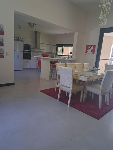 Venta Casa 4 Dormitorios Fincas De San Vicente
