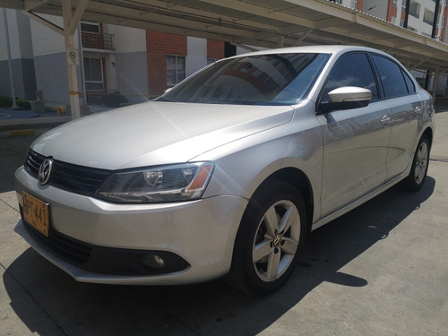 Volkswagen Nuevo Jetta Nf Aut Full Equipo