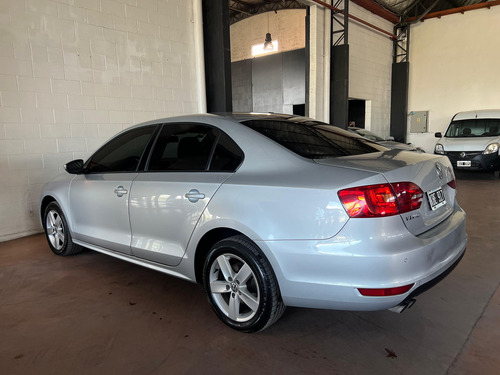 Volkswagen Vento 2.0 Luxury I 140cv