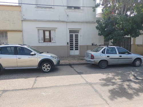 Ph En Venta - 2 Dormitorios 1 Baño - Cochera - 102mts2 - Ringuelet, La Plata