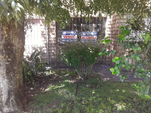 Apartamento En Planta Baja, De 3 Dormitorios En Cobena.