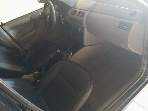 Imagem 4 de 7 de Volkswagen Gol 2000 1.0 16v 5p