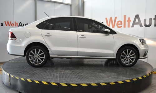 Imagen 2 de 15 de Volkswagen Vento Comfortline Plus L4 1.6l Abs Ba Ac Tm 2020