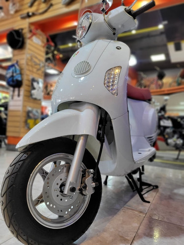 Imagen 8 de 11 de Motomel Strato Euro 150 Okm Tamburrino Motos