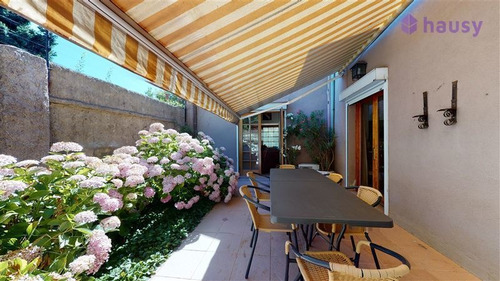 Casa En Venta De 3 Dorm. En La Reina