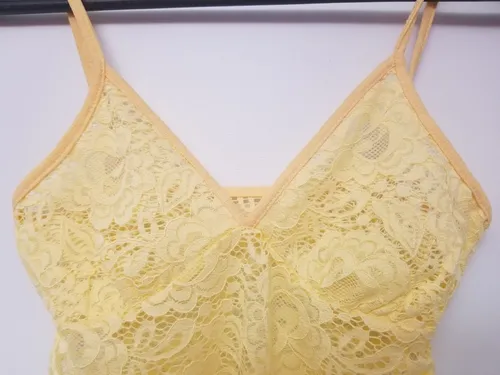 Body encaje amarillo new arrivals