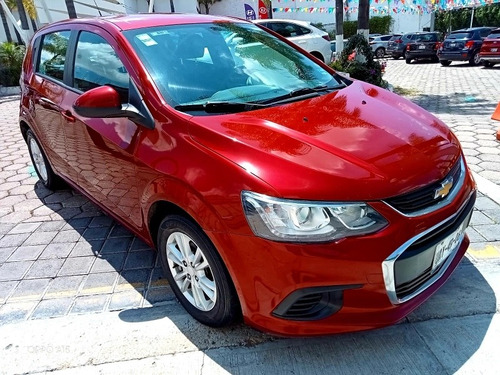 Imagen 2 de 15 de Chevrolet Sonic 2017 1.6 Lt At