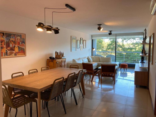 Imagen 2 de 19 de Precioso Apartamento En Playa Brava De 3 Dormitorios Para Alquilar En Verano
