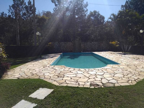 Bela Chacara Estilo Casa De Fazenda