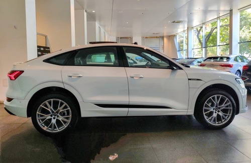 Imagen 14 de 25 de Audi Q8 2023 Nuevo Etron E-tron Sportback Q7 Rsq8 2022 0km