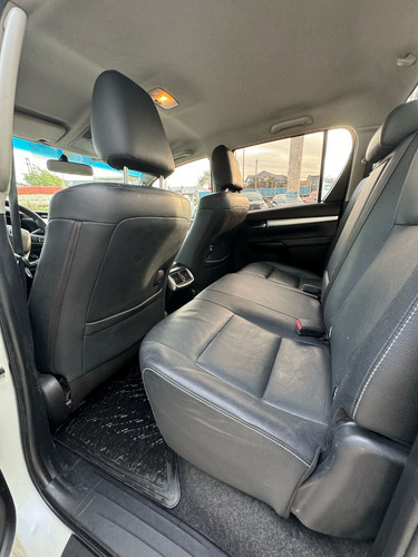 Toyota Hilux Pick-Up 2.8 Cd Srx 177cv 4x4 At