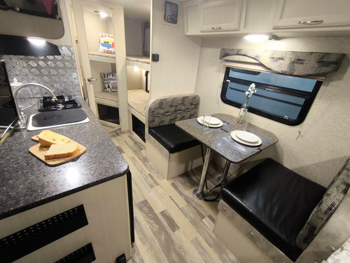 Trailer Importado Winnebago 1700bh Ano 2018 - Y@w2
