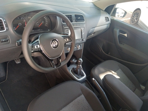 Imagen 12 de 15 de Volkswagen Polo 2020 1.6 L4 Sound Mt