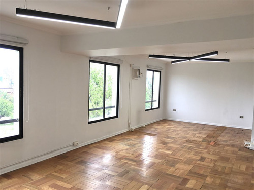 270 M2! Amplia Oficina Duplex En Arriendo En Providencia