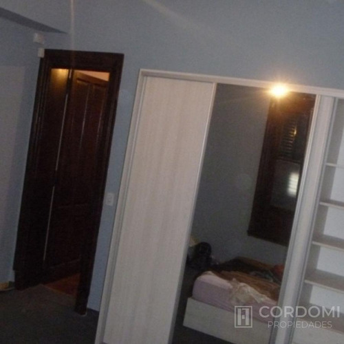 Imagen 7 de 8 de Tipo Casa Al Frente Con Cochera - Lanús Oeste
