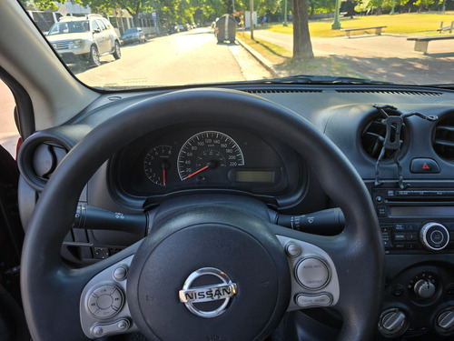 Nissan Versa 1.6 Visia Mt