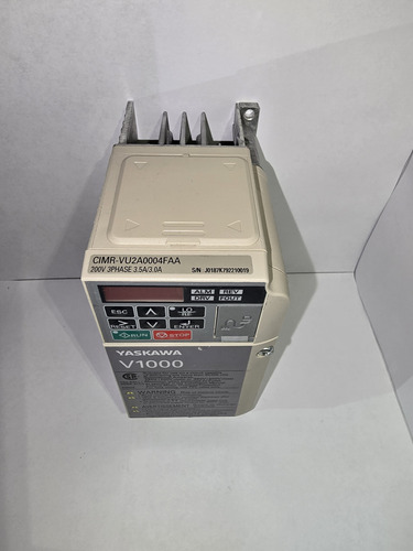 Variador Yaskawa V1000 1hp 220v Cimr-vu2a0004faa (Usado)