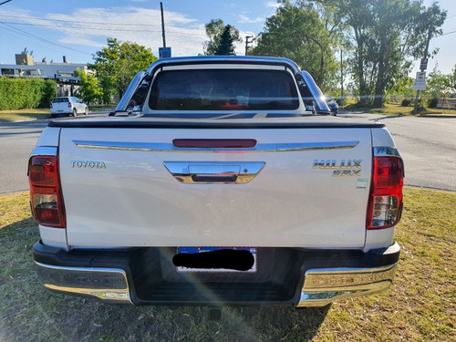 Imagen 4 de 5 de Toyota Hilux 2.8 Cd Srx 177cv 4x4 2016
