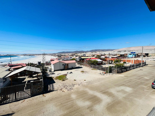 Excelente Oportunidad De Inversión En Zona Costera. 2 Casas