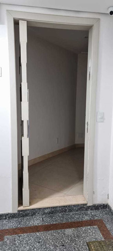 Imagem 22 de 27 de Sala Comercial Para Alugar Na Rua Vergueiro, Vila Mariana, São Paulo - Sp - Liv-16282