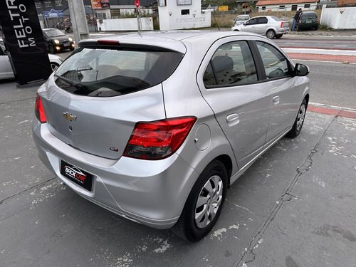 Chevrolet Onix 1.0 8V