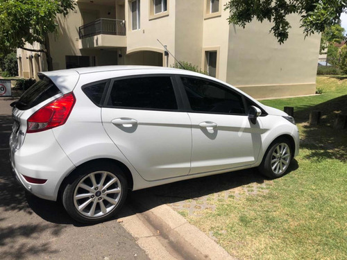 Ford Fiesta Kinetic Design 1.6 Se Plus Powershift 120cv 2018