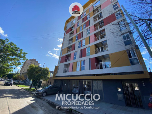 Departamento En Venta, Asborno 365 (3°a, Torre I), Escobar Centro. Cochera Cubierta.