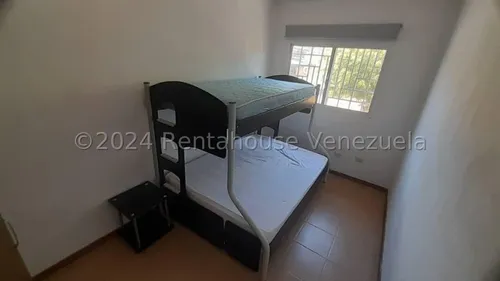 Thownhouse De Oportunidad Lc