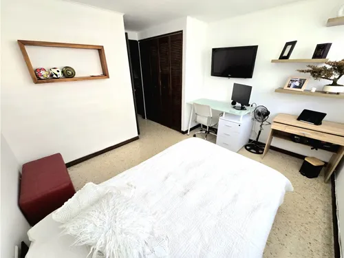 Vendo Amplio Apartamento En Conquistadores