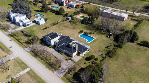 Venta Casa En Fincas De San Vicente