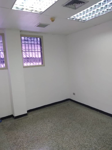 Imagen 4 de 11 de Alquilo Oficina En Chacaito
