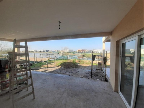 Imagen 12 de 13 de Moderna Casa A Estrenar En Cantón - Islas