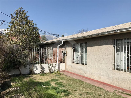 Casa En Venta De 3 Dorm. En Ñuñoa