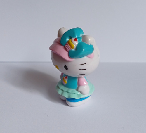 Hello Kitty Cupcake Figura De Acción (Usado)
