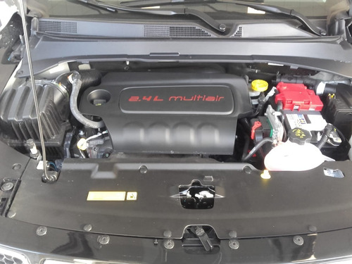Imagen 12 de 12 de Jeep Renegade 1.8 Sport