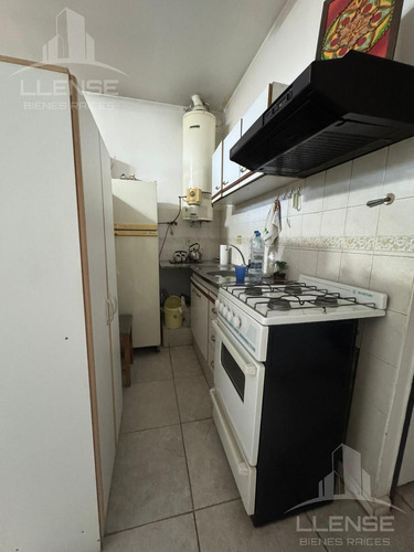 Departamento 2 Ambientes Pb, En Venta - Barrio Parque, Bernal.