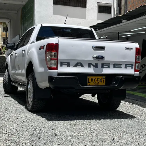 Ford Ranger Xlt Tp 3.2cc Td 4x4 2023