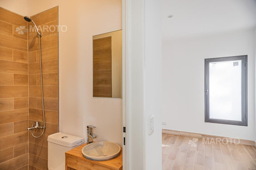 Imagen 27 de 30 de Casa En Venta En El Canton - Maroto Propiedades
