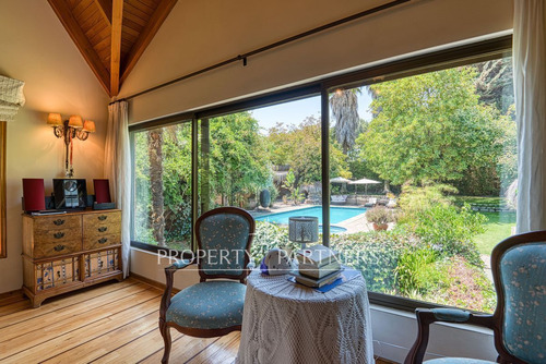 Casa 7 Dormitorios En 1300 M2 De Terreno, Gran Qui...